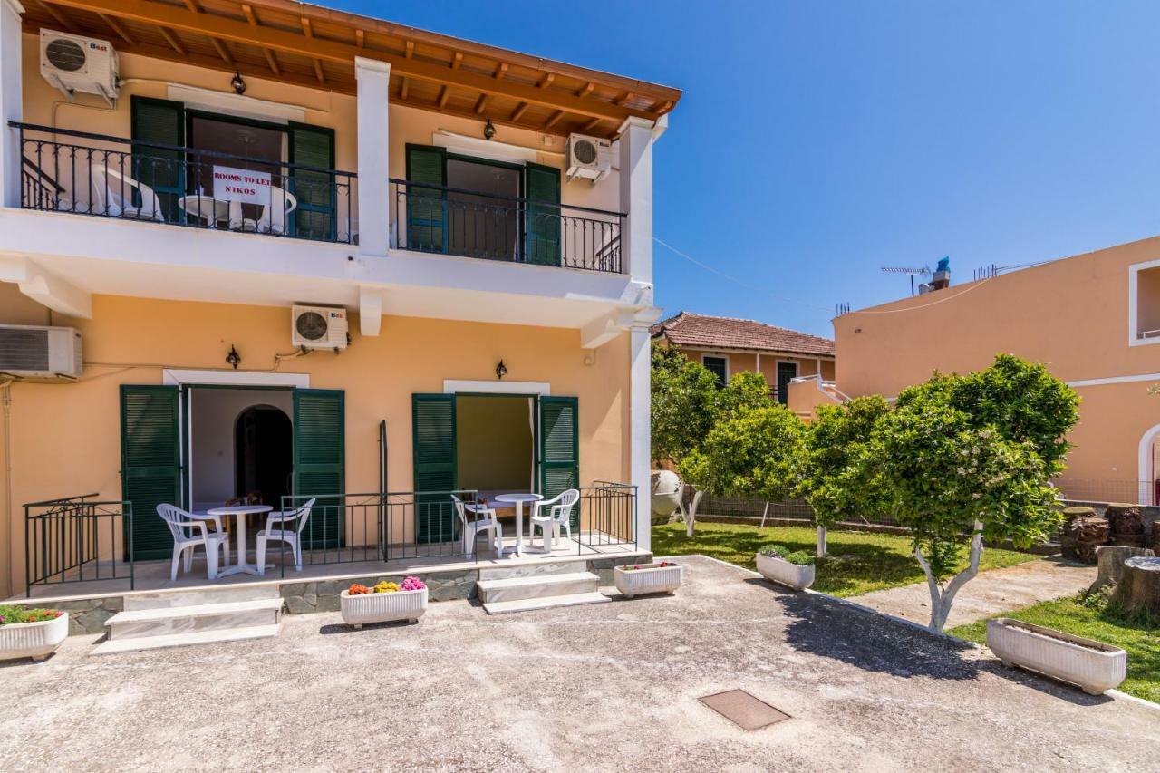 Nikos Apartments 1 Kavos Exterior photo